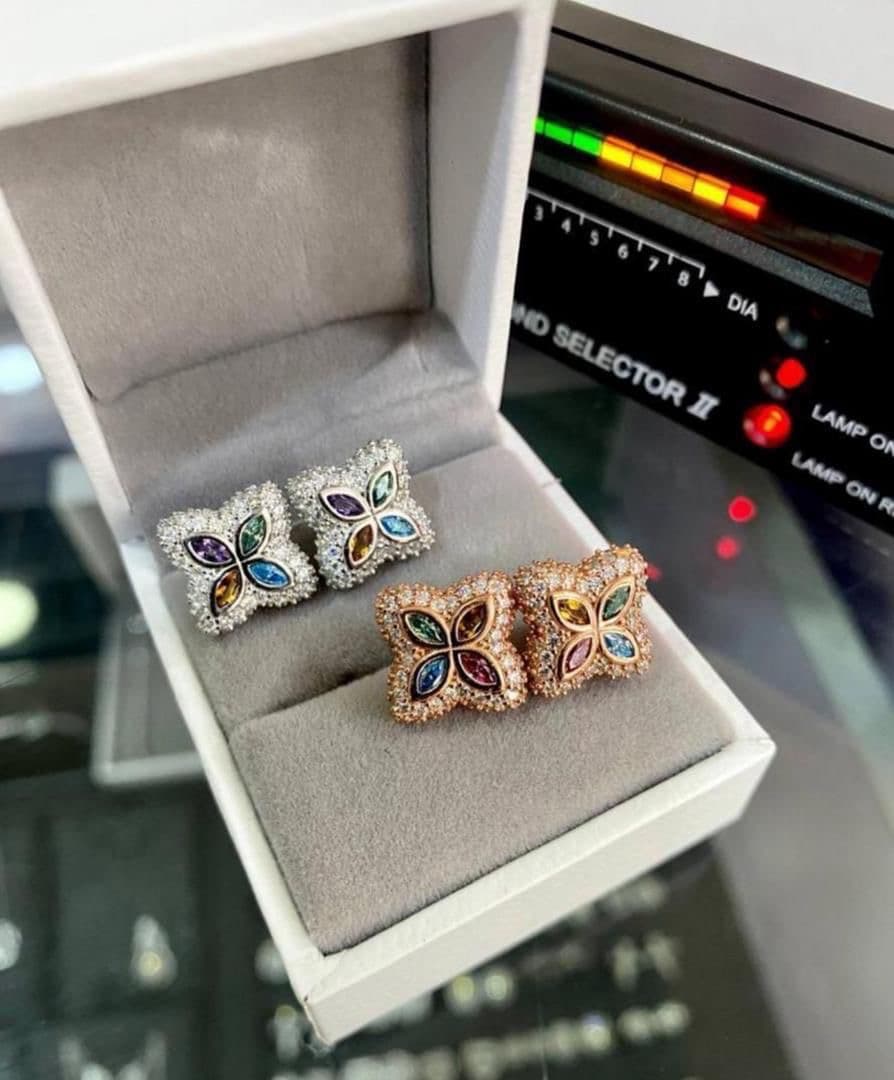 Jeweled Vvs Moissainte Diamond
